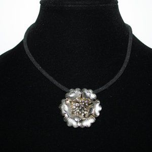Vintagejelyfish Jewelry - Beautiful black cord necklace with silver flower Vintagejelyfish Jewelry - Beautiful black cord necklace with silver flower